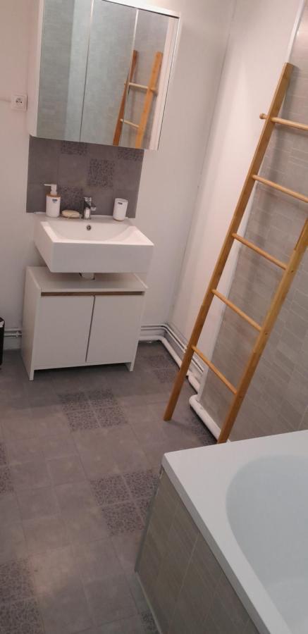 Appartement 2 Ch 40 M2 Au Pied Des Pistes De Ski Enchastrayes Bagian luar foto
