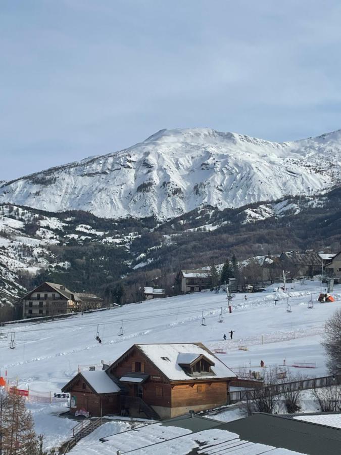 Appartement 2 Ch 40 M2 Au Pied Des Pistes De Ski Enchastrayes Bagian luar foto